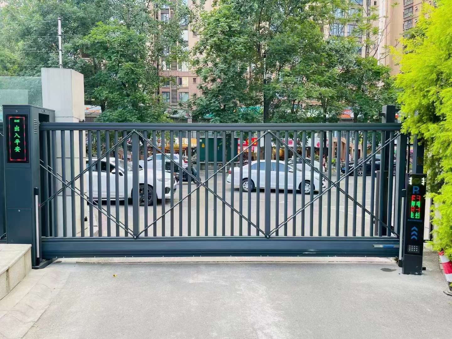 宝应县电动伸缩门